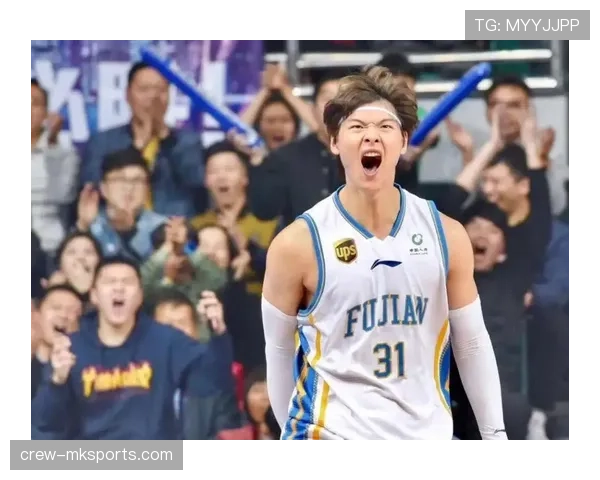 斯托克城长传高手发力助力逆转，球队状态回升终结连败