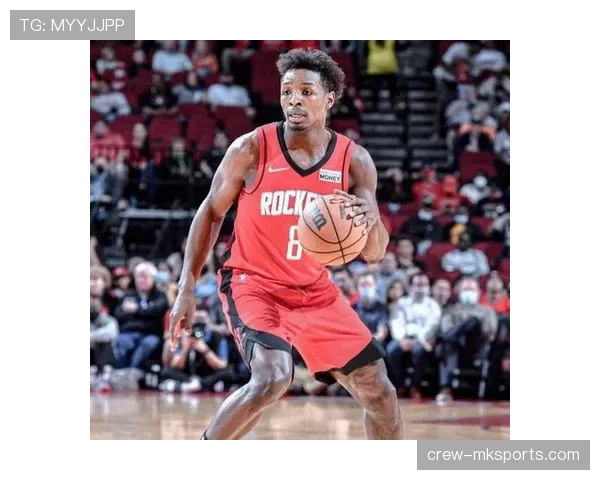 安东尼状态回暖,凭借速度优势助球队斩获关键胜利 安东尼状态回暖,凭借速度优势助球队斩获关键胜利