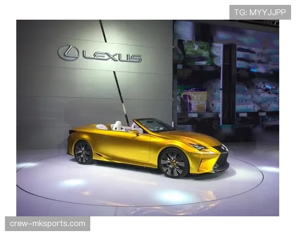 拉菲尼亚买的那辆车，是不是直接开进了土豪车展？